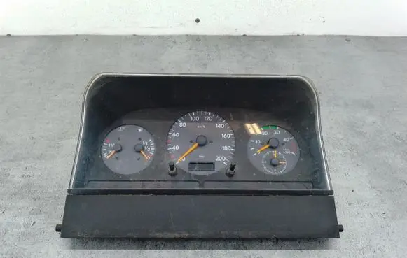 Speedometer (instrument cluster)