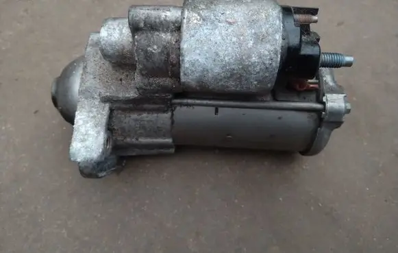 Renault Kadjar Starter motor 233004868R