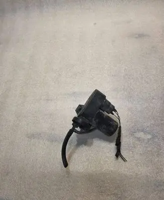 Audi A8 S8 D2 4D Cruise control unit/module 811907325
