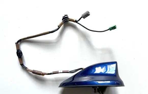 Nissan Leaf II (ZE1) Radio antenna 282086WK0A 282285NA0G