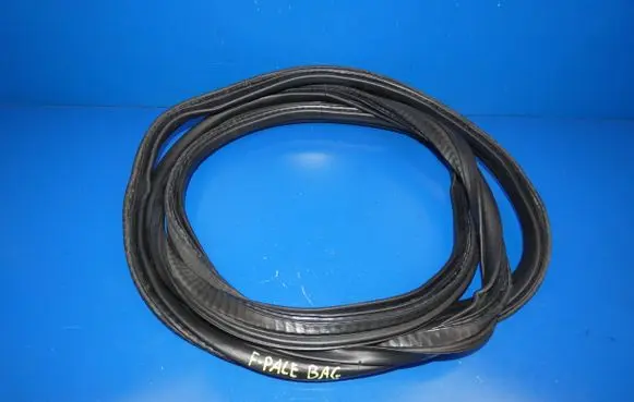 Jaguar F-Pace Trunk rubber seal (body) 