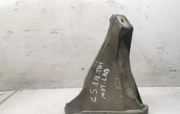 Audi A6 S6 C5 4B Engine mounting bracket 8D0199308L