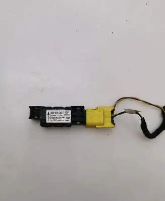 Volkswagen Golf IV Airbag deployment crash/impact sensor 8B0959643E