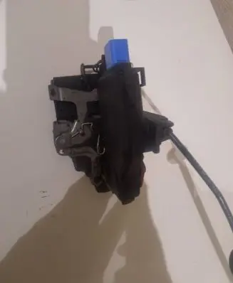 Front door lock