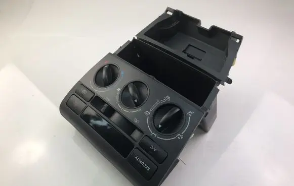 Toyota Corolla E120 E130 Climate control unit 554111A200
