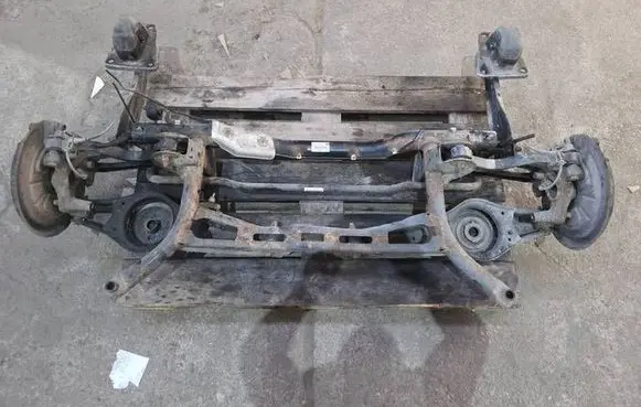 Skoda Octavia Mk2 (1Z) Rear axle beam 1K0505315BB 15HBPLLHBB