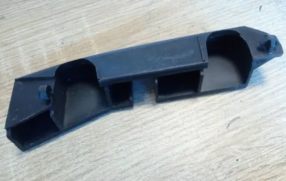 Toyota Yaris Front bumper mounting bracket 524220D010 NE69112