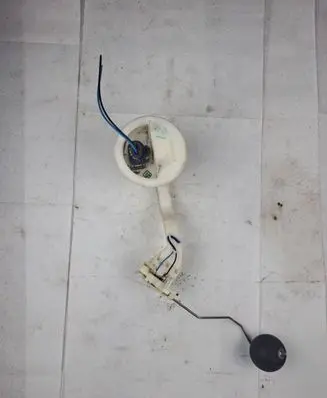 Audi A6 S6 C5 4B Fuel level sensor 4B0201317AB 221824073
