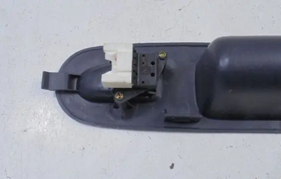 Honda HR-V Electric window control switch 83520-S2H-6000