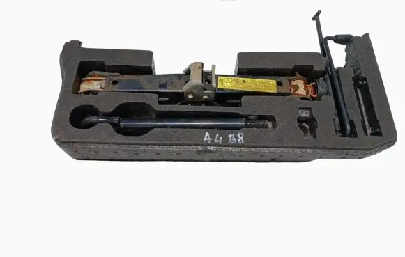 Audi A4 S4 B8 8K Tool set 8K0011031C