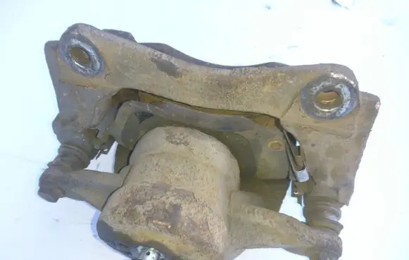 Toyota Corolla Verso AR10 Front brake caliper 4775005060