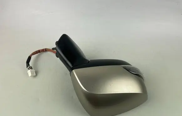 Front door electric wing mirror