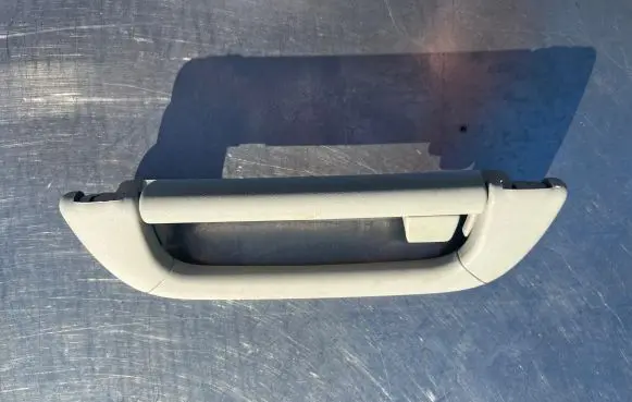 Mercedes-Benz S W220 Rear interior roof grab handle 2208100551