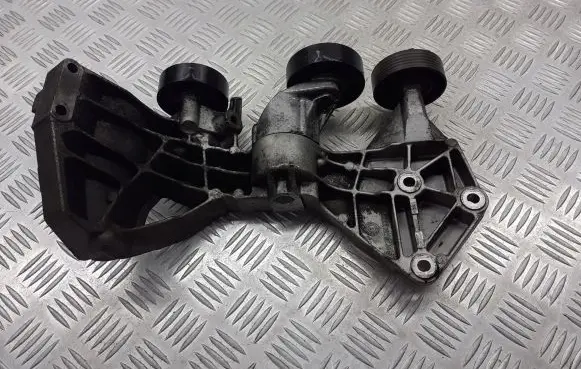 Mercedes-Benz A W168 Generator/alternator bracket 