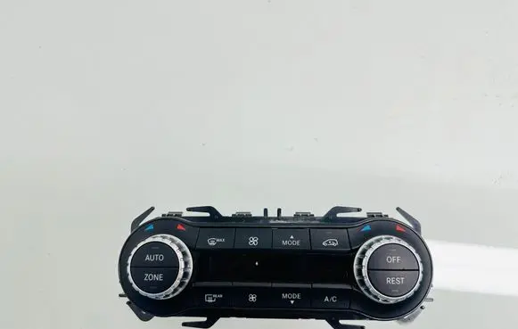 Mercedes-Benz B W246 W242 Climate control unit A2469004605 A2469015103 5HB01044802