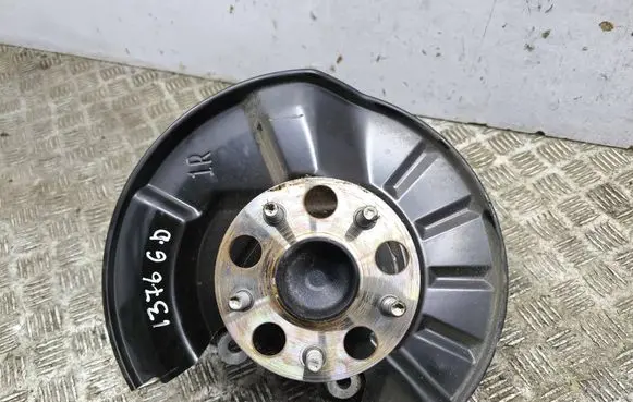 Toyota C-HR II Rear wheel hub 