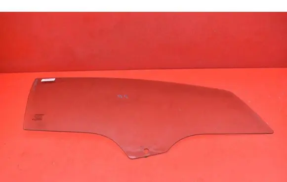 Fiat Grande Punto Front door window glass four-door 