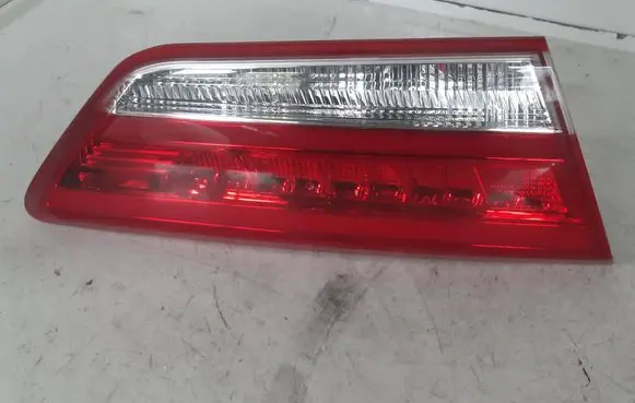 KIA Optima Tailgate rear/tail lights 1080176 666LF