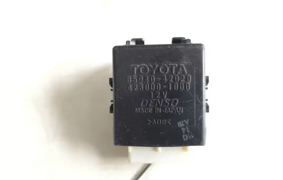 Toyota RAV 4 (XA30) Window wiper relay 8594042020 4230001000