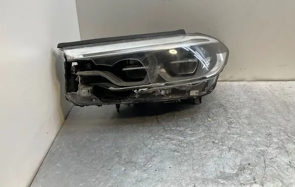 BMW 5 G30 G31 Headlight/headlamp 8499127