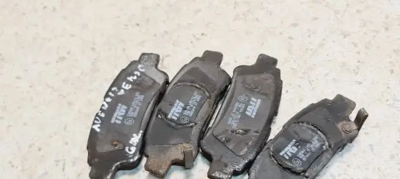Toyota Avensis Verso Brake pads (rear) 509661MS112 01120355