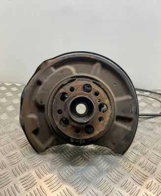 Mercedes-Benz SL R230 Rear wheel hub A2303505408 A2304200585