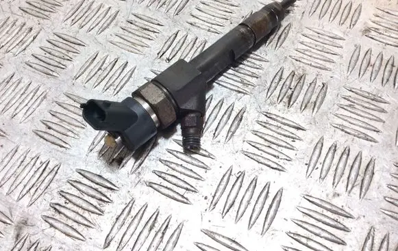 Renault Megane II Fuel injector 8200100272 0445110110