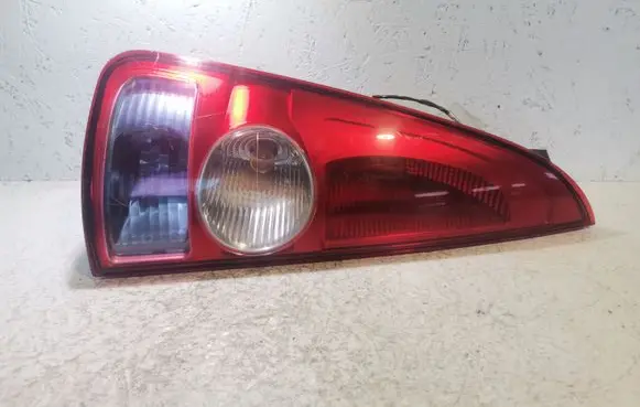Renault Espace III Rear/tail lights 8200027153