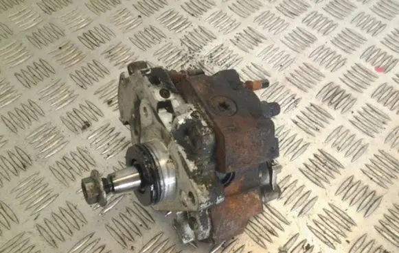 Renault Master II Fuel injection high pressure pump