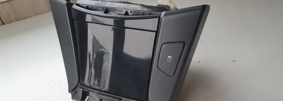 Hyundai i40 Glove box central console 