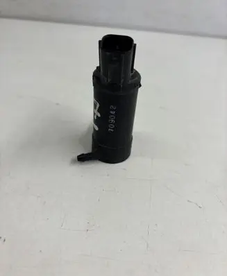 Subaru Impreza III Windscreen/windshield washer pump 709042