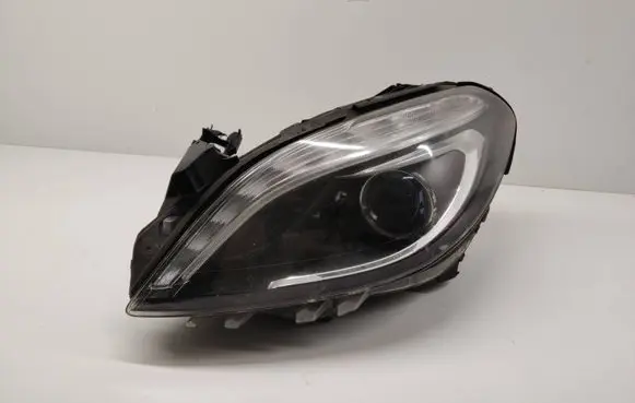 Mercedes-Benz B W246 W242 Headlight/headlamp A2468200761 030127128100 LE10A6229