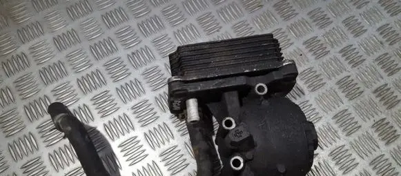 Ford Mondeo MK II Oil filter mounting bracket