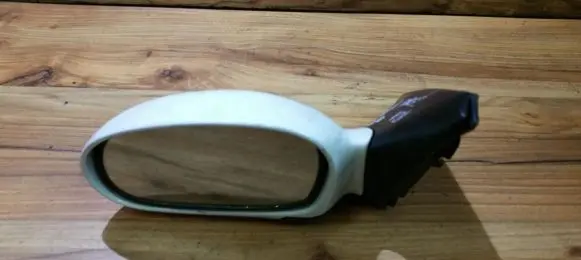 KIA Shuma Front door electric wing mirror