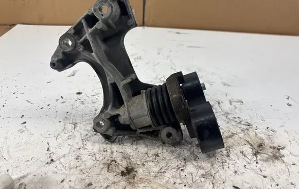 Renault Clio IV Generator/alternator belt tensioner MUB226 657103 117108063R
