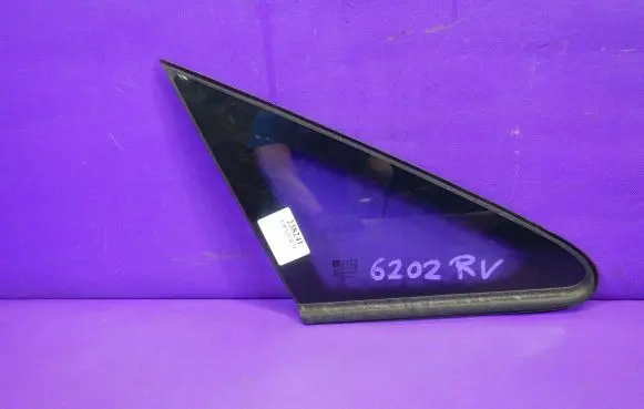 Opel Zafira B Rear side window 13123921