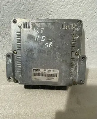 Renault Laguna II Engine control unit/module 8200153946 0281010556