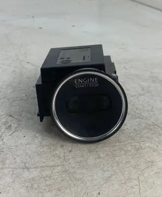 Volkswagen PASSAT B7 Ignition lock 3C0905843AD 33303601 03740025