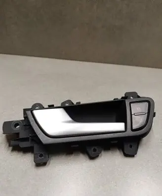 Audi A4 S4 B8 8K Front door interior handle 8K0837019