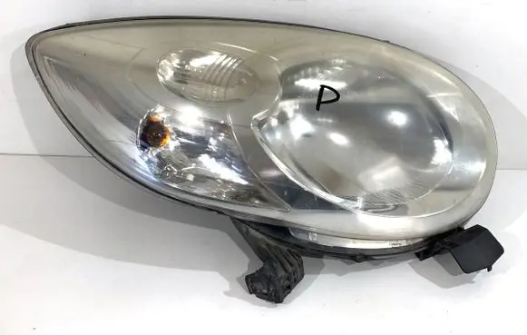 Citroen C1 Headlight/headlamp 811100H050
