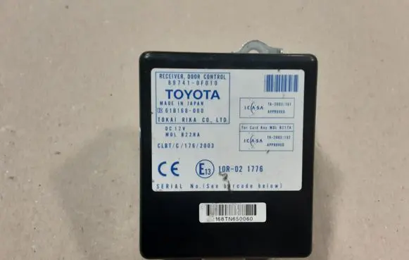 Toyota Corolla Verso E121 Door control unit/module 897410F010