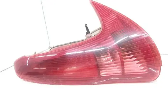 Peugeot 206 Rear/tail lights 89028684