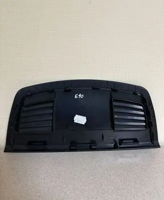 BMW 3 E90 E91 Dash center air vent grill 7130744 5145 10822910