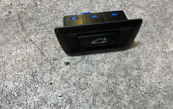 BMW i4 Tailgate/boot open switch button 5A64C24