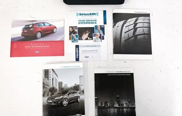 Ford Focus Owners service history hand book 