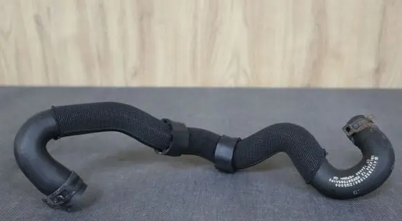 Mercedes-Benz SLK R172 Engine coolant pipe/hose 1728321094 A1728321094