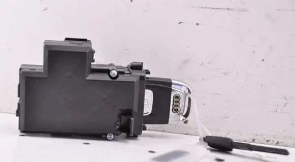 Audi A4 S4 B8 8K Ignition lock 8K0909131D