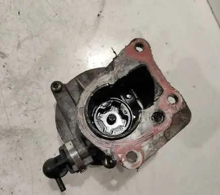 Renault Laguna II Vacuum pump D163322916