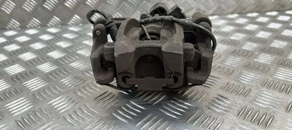 BMW i3 Rear brake caliper 685385810 3435685715401 34356857154