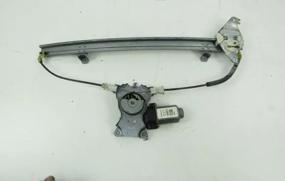 Nissan Almera Tino Front door window regulator with motor 
